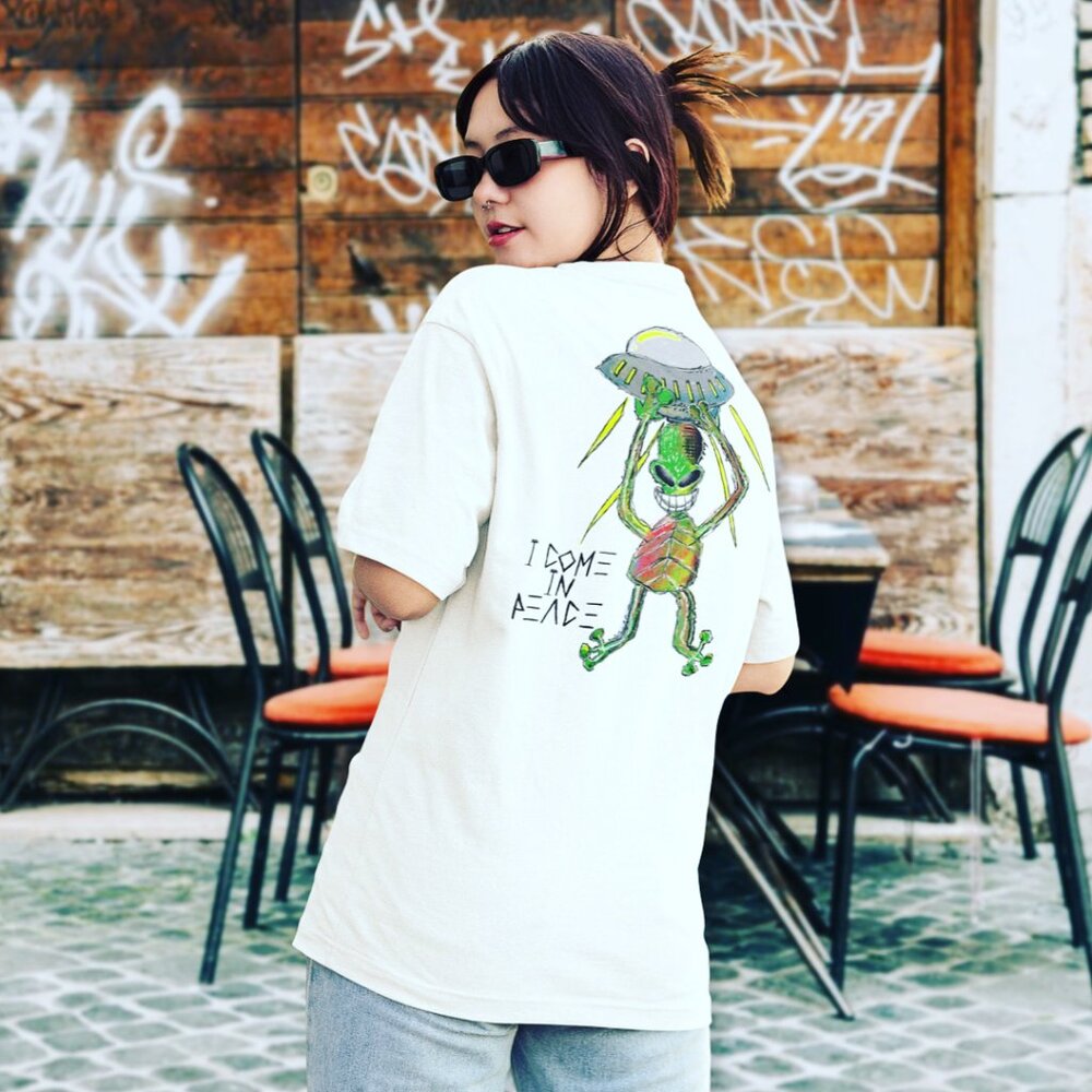 Alien white unisex regular fit T-shirt soft breathable cotton